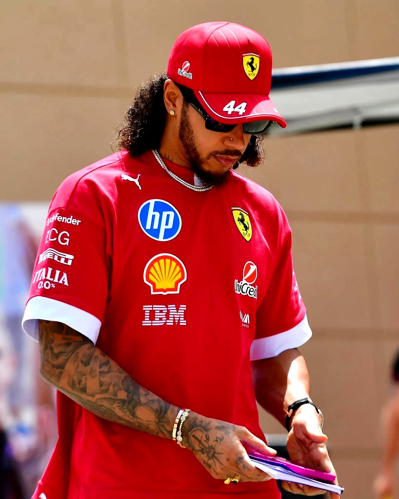 包含F1车队赛后接受采访：C罗是我最难对付的对手的词条