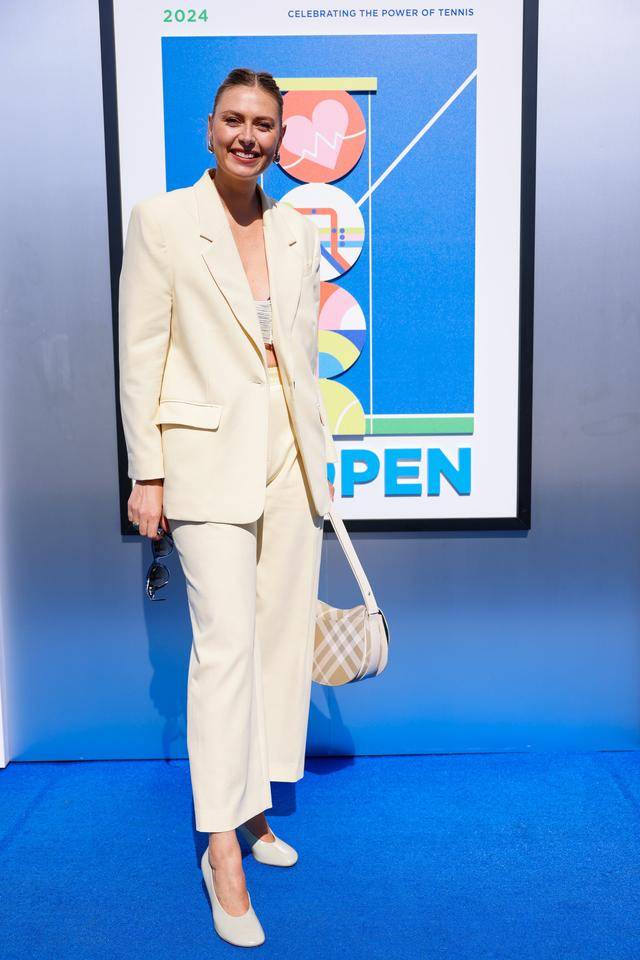 莎拉波娃新星重返赛场表现突出，西班牙队前途光明！比赛高潮迭起的简单介绍-爱游戏